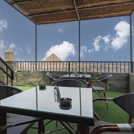 Pyramids Tower View Inn Nazlat as Sammān Exteriör bild
